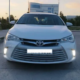 Toyota Camry 2017