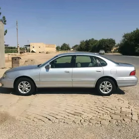 Toyota Avalon 1999