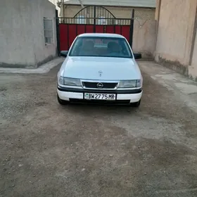 Opel Vectra 1990