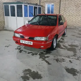 Nissan Primera 1996