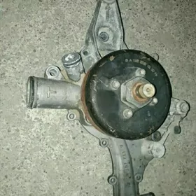 мерс помпа м.112