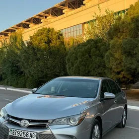 Toyota Camry 2017