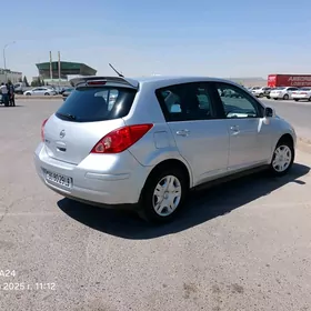 Nissan Versa 2010