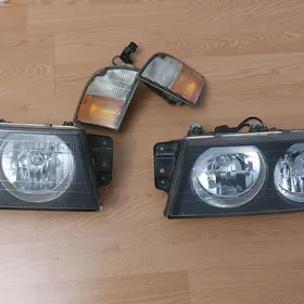 Mitsubishi rosa autobus