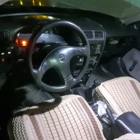 Opel Vectra 1990