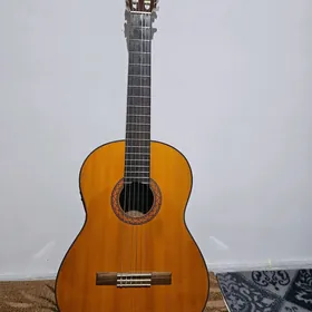 gitara yamaha c 70