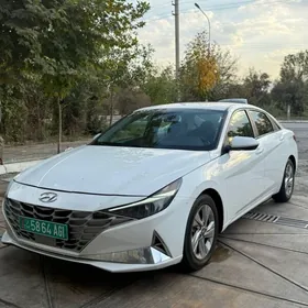 Hyundai Elantra 2021