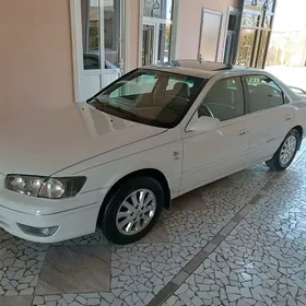 Toyota Camry 2001