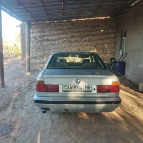 BMW 525 1990