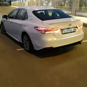Toyota Camry 2020