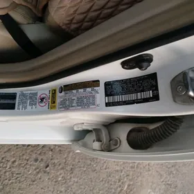 Toyota Avalon 2005