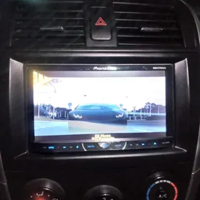 PIONEER TV 5550BT