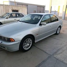 BMW E39 2003