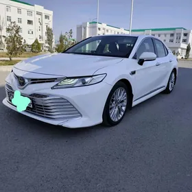 Toyota Camry 2018
