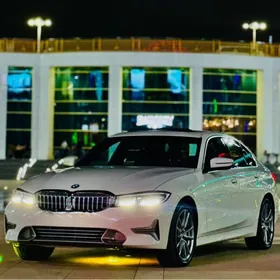 BMW 330 2019