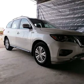 Nissan Pathfinder 2019