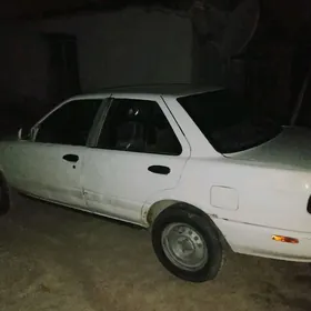 Nissan Sunny 1994
