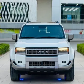 Toyota Land Cruiser Prado 2024
