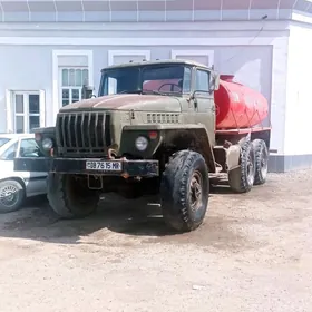 Ural 4320 1992