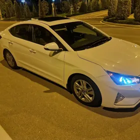 Hyundai Elantra 2020