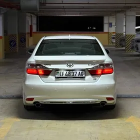 Toyota Camry 2017
