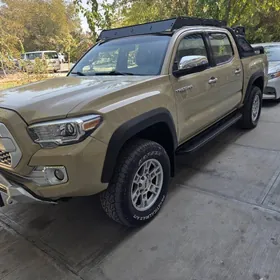 Toyota Tacoma 2016
