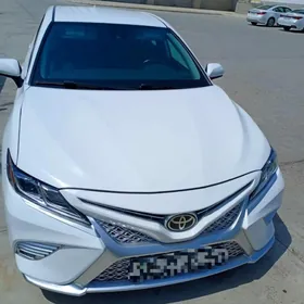 Toyota Camry 2020