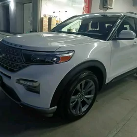 Ford Explorer 2021