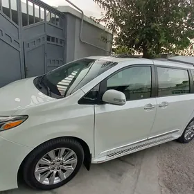 Toyota Sienna 2017