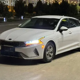 Kia K5 2021