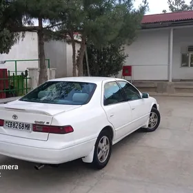 Toyota Camry 1999