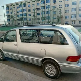Toyota Previa 1991