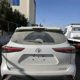 Toyota Highlander 2022
