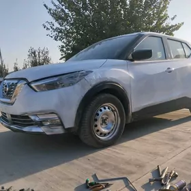 Nissan Kicks 2020