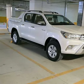 Toyota Hilux 2016