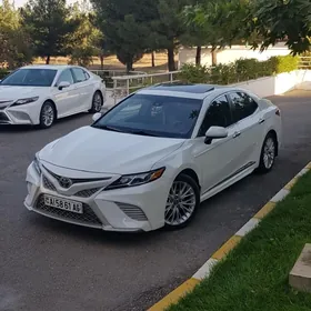 Toyota Camry 2018