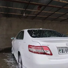 Toyota Camry 2010