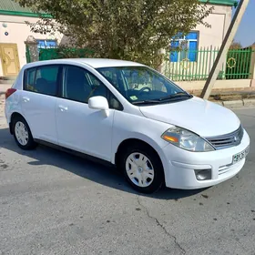 Nissan Versa 2010
