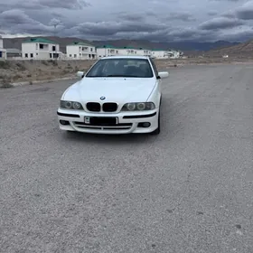 BMW E39 2003