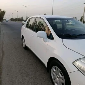 Nissan Versa 2010