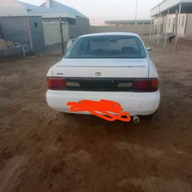 Toyota Sprinter 1993