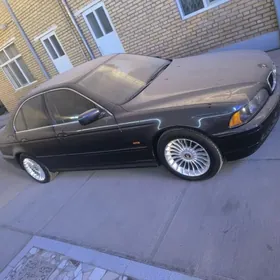 BMW E39 2003