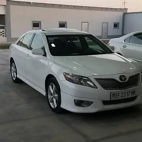 Toyota Camry 2011