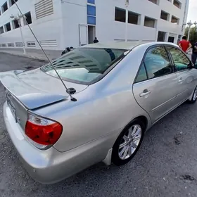 Toyota Camry 2005