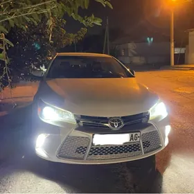 Toyota Camry 2015