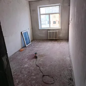 Eýesinden 3 kom 3 etaž