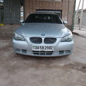 BMW E60 2003