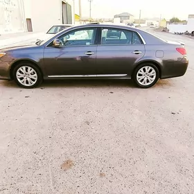 Toyota Avalon 2011