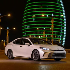 Toyota Camry 2025