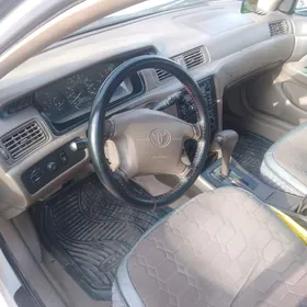 Toyota Camry 2000